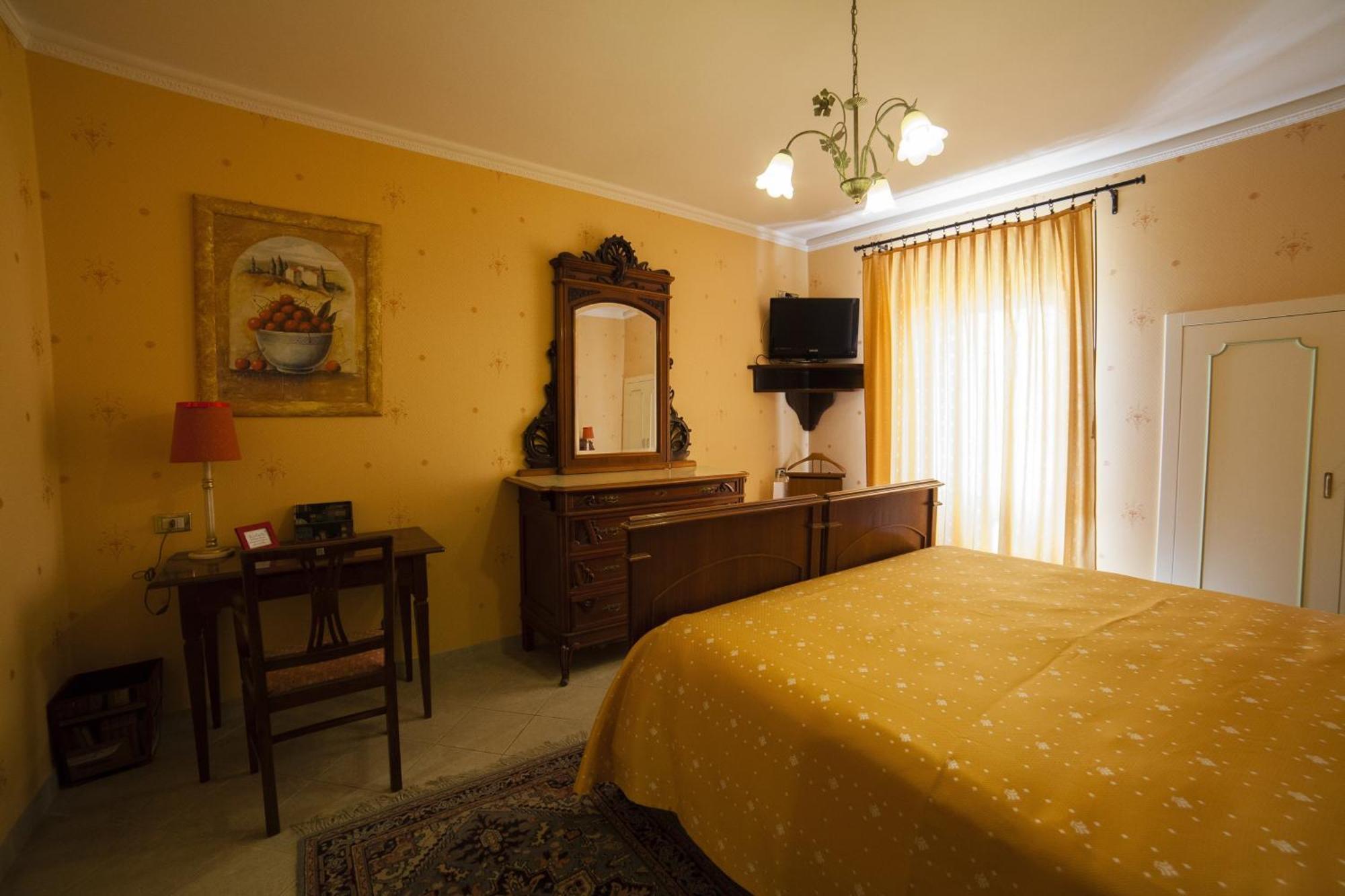 La Luma Hotel Montecosaro  Quarto foto